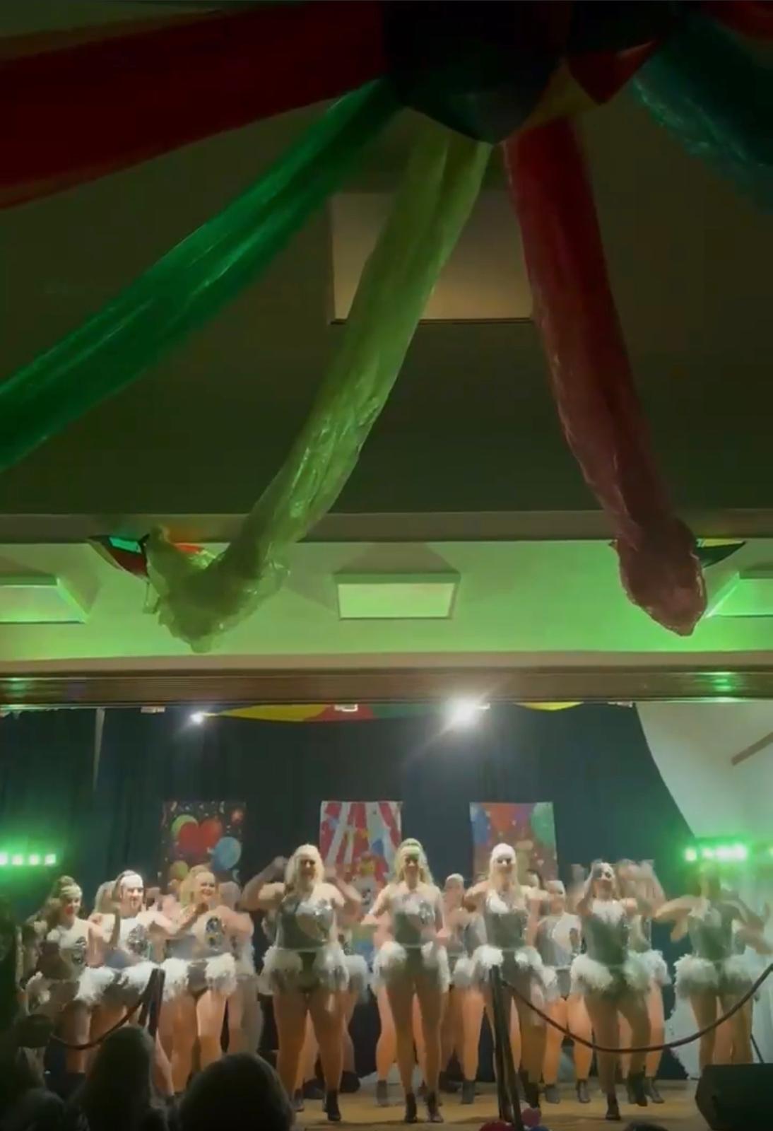 Showtanz der Magic Girls in der Eifel