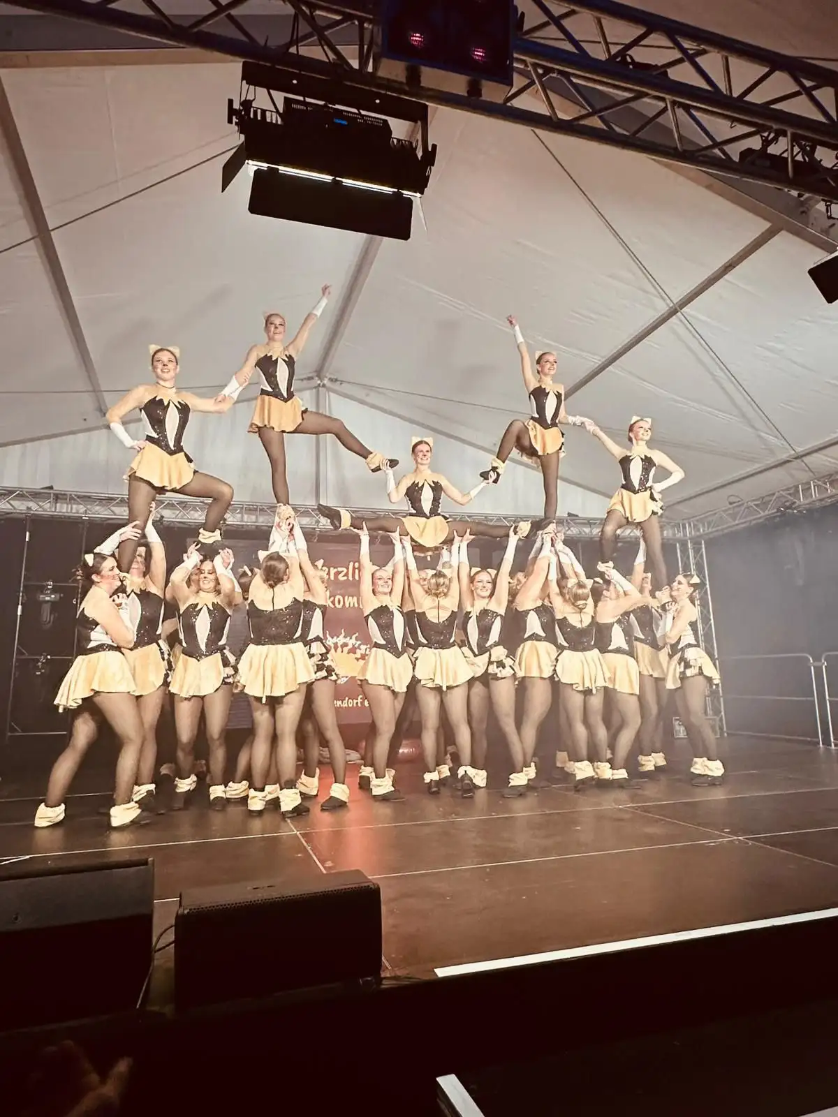 Sessionauftakt der Magic Girls – Unsere Premiere auf dem JGV-Fest in Odendorf