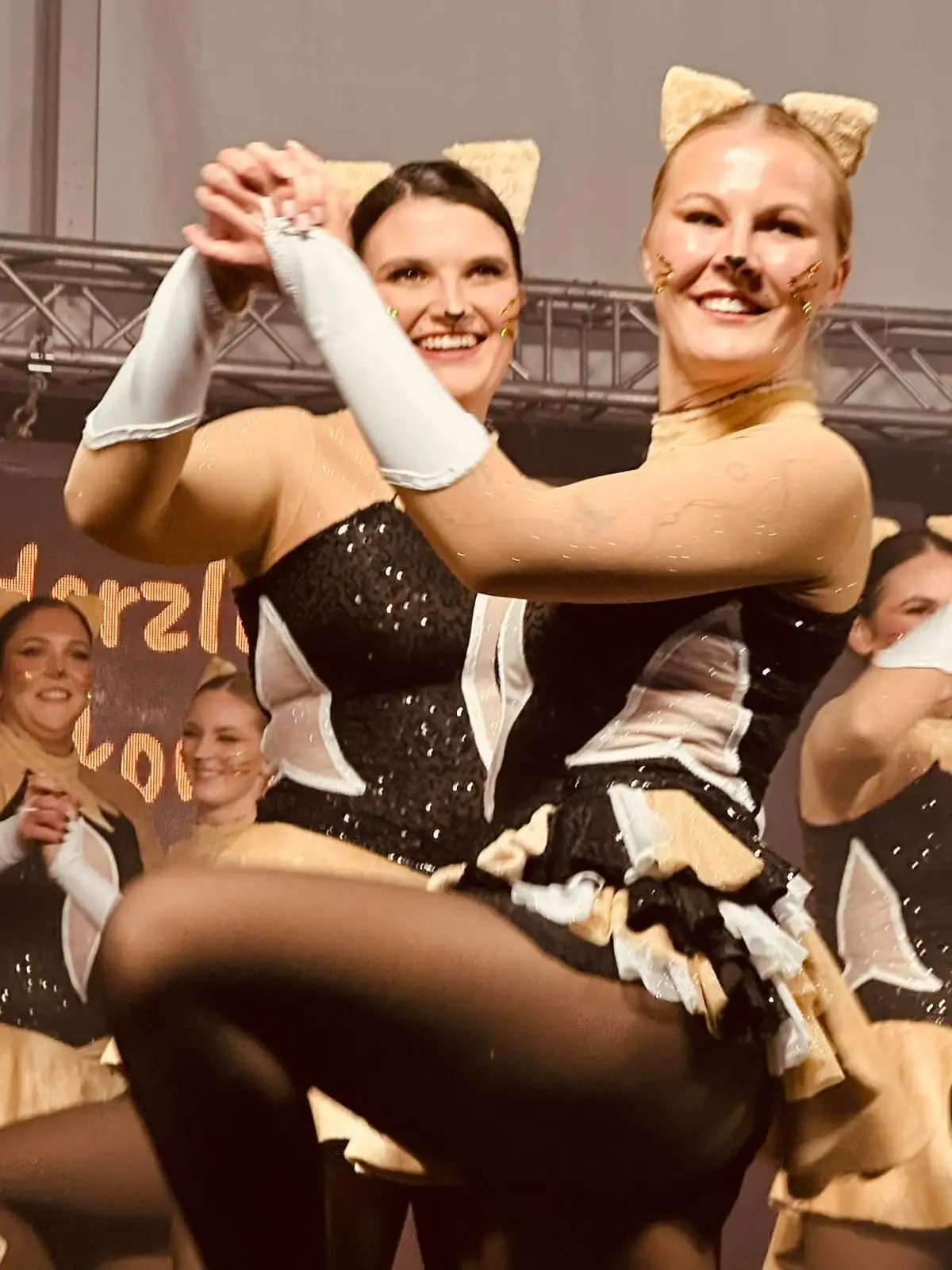 Nahaufnahme des Showtanzes 2025 von den Magic Girls