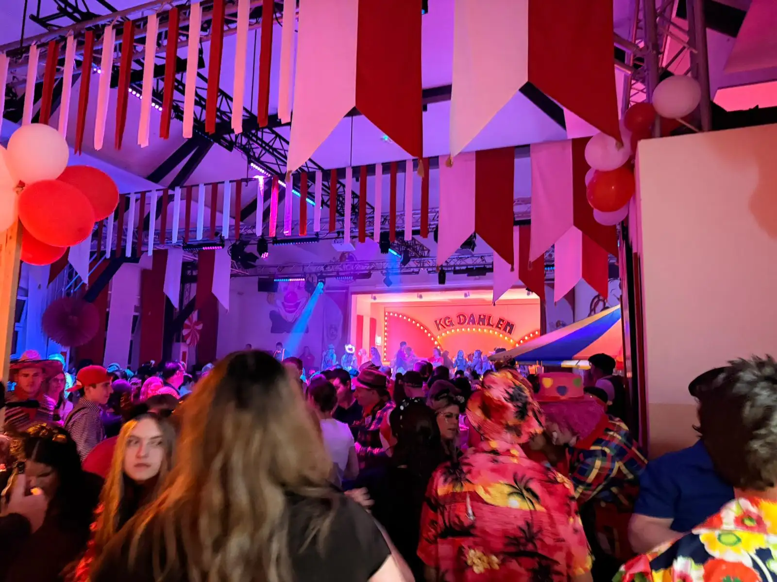 Vereinshaus (Saal) Dahlem 1 Vereinshaus (Saal) Dahlem