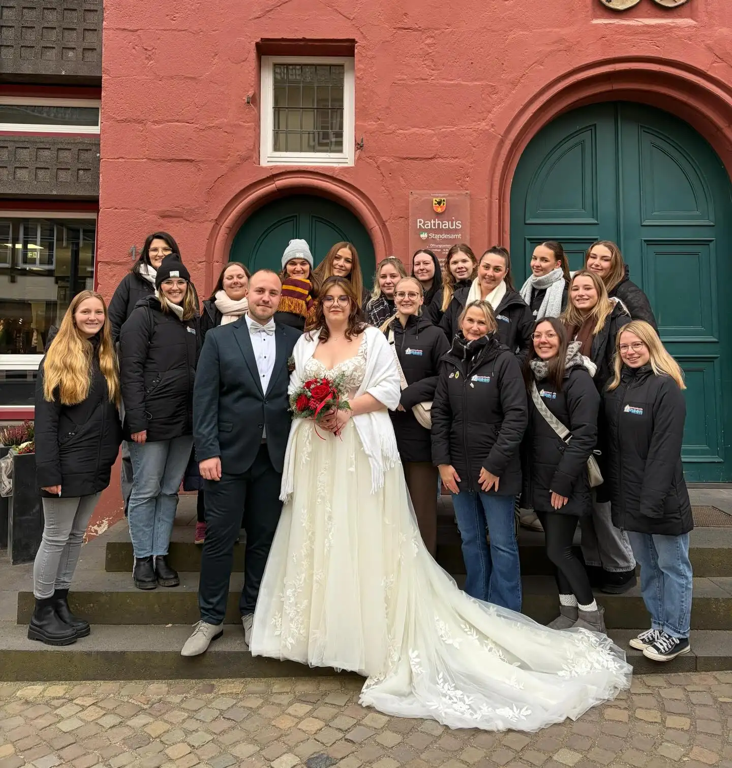 Weihnachtszauber und Liebesglück: Magic Girl Susi hat geheiratet